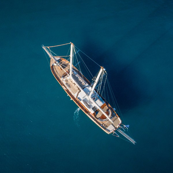 Sailboat Yacht Charters in Grenadines